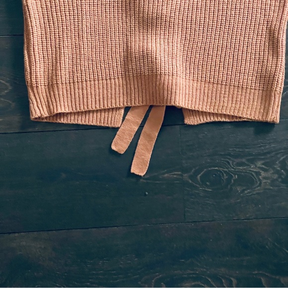 MISSGUIDED Backless Tie-Up Bow Dusty Rose Ling Sleeve Sweater - Picture 4 of 14